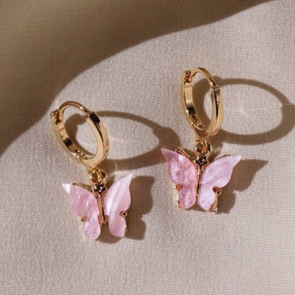 Jewelry - Pink Butterfly Earrings
